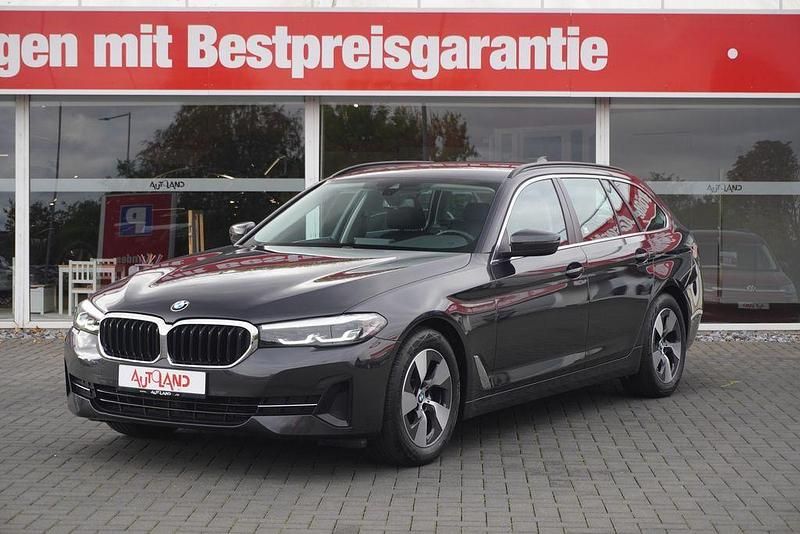 Gebraucht BMW 520 190 PS (139 kW) 2020 Grau Kombi