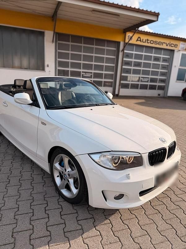 Gebraucht BMW 125 Cabriolet 218 PS (160 kW) 2012 Weiß Cabrio