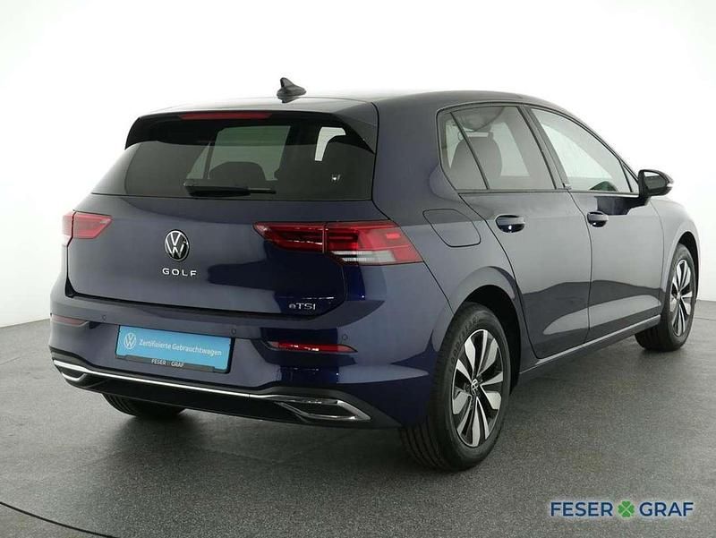 Gebraucht VW Golf VIII Move 110 PS (80 kW) 2024 Atlantic blue metallic Limousine