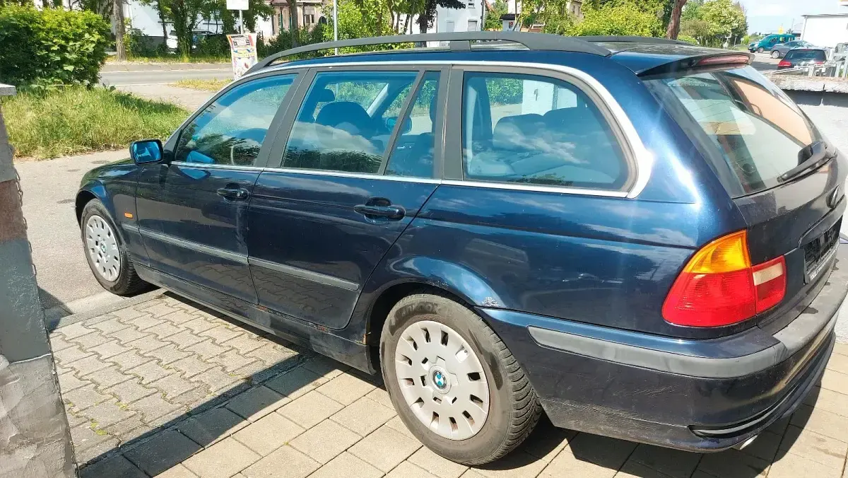 Używany BMW 320 150 KM (110 kW) 2000 Niebieski Kombi