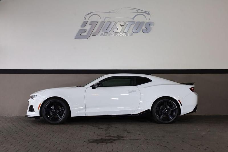 Gebraucht Chevrolet Camaro 275 PS (202 kW) 2018 Weiß Coupé