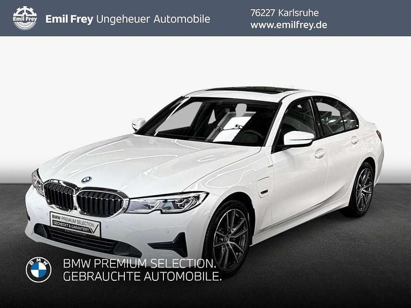 Weiß Gebraucht 2021 BMW 320e Advantage Limousine | 29.890 € (Teuer) - Bild 1/3