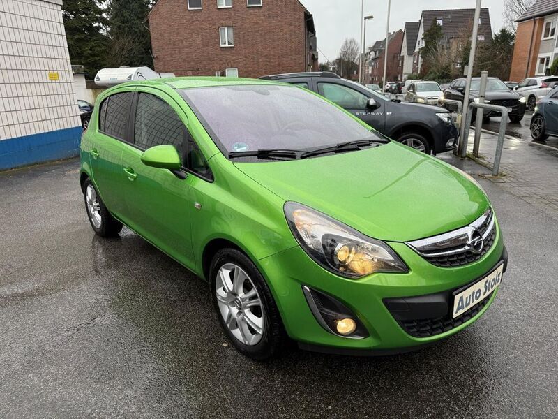 Gebraucht Opel Corsa Innovation 120 PS (88 kW) 2013 Grün Limousine