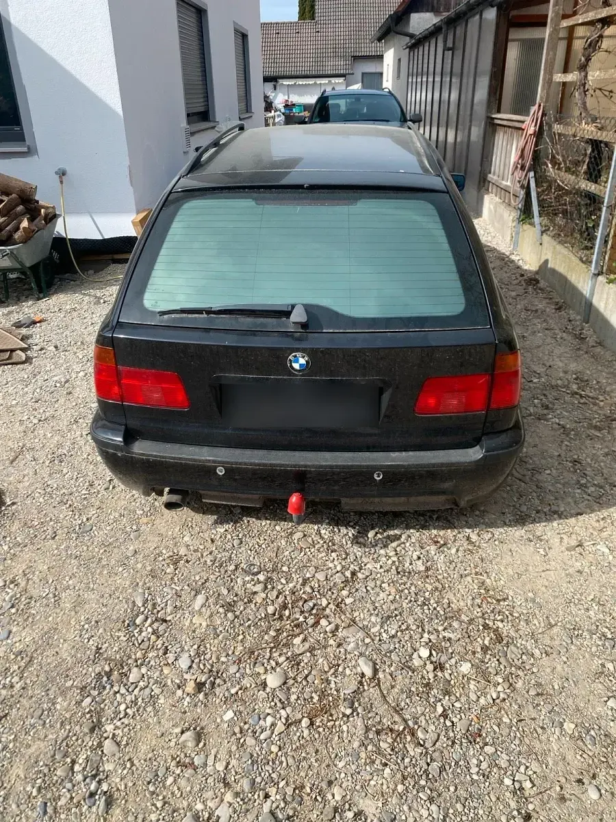 Gebraucht BMW 528 193 PS (141 kW) 1997 Schwarz Kombi