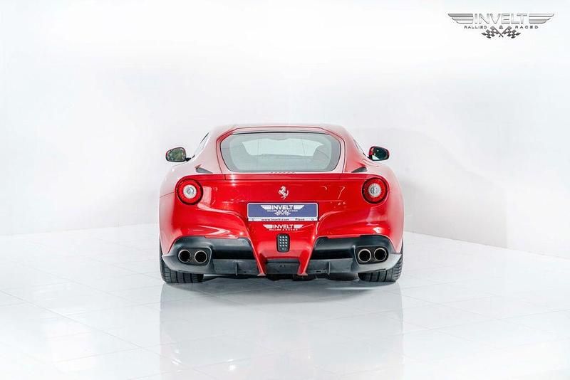 Gebraucht Ferrari F12 741 PS (545 kW) 2013 Rot Coupé