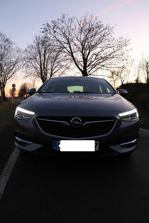 Grau Gebraucht 2019 Opel Insignia Exklusiv Limousine | 11.999 € (Guter Preis) - Bild 1/4
