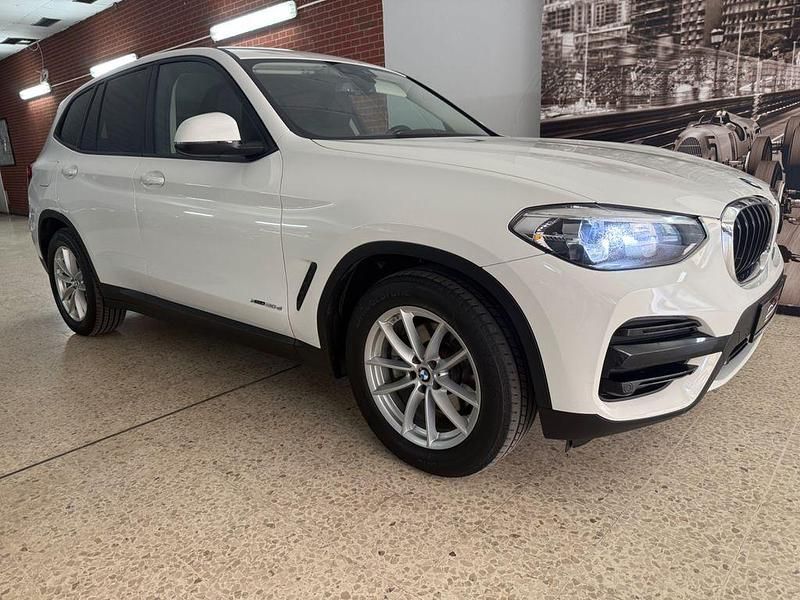 Weiß Gebraucht 2018 BMW X3 Advantage SUV | 25.990 € (Fairer Preis) - Bild 1/4