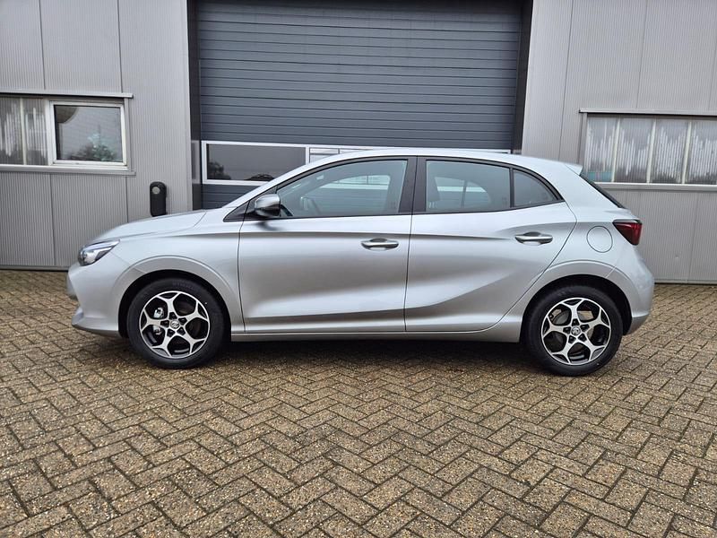 Neu MG MG3 Comfort 116 PS (85 kW) 2025 Cosmic silver Kleinwagen