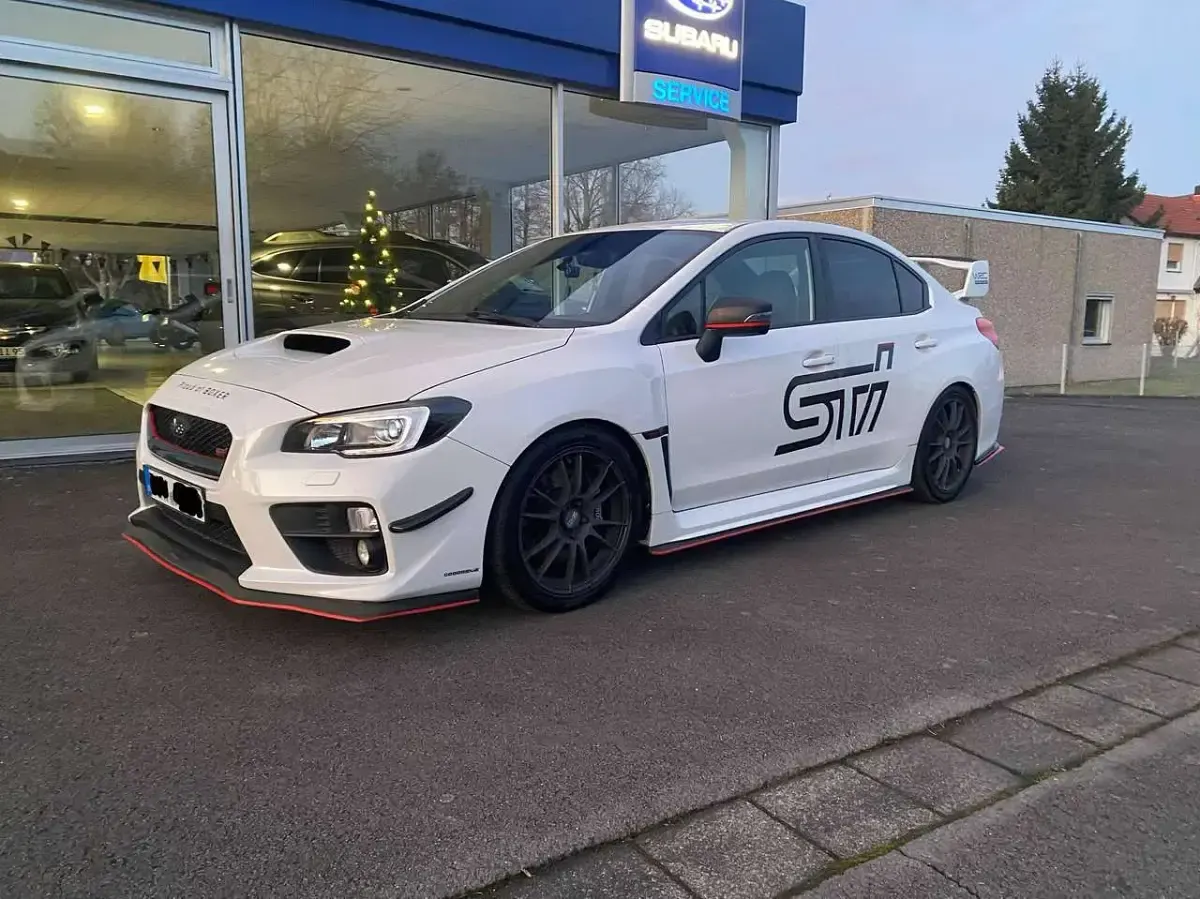 Gebraucht Subaru WRX STI Sport 300 PS (220 kW) 2015 Crystal white pearl Limousine