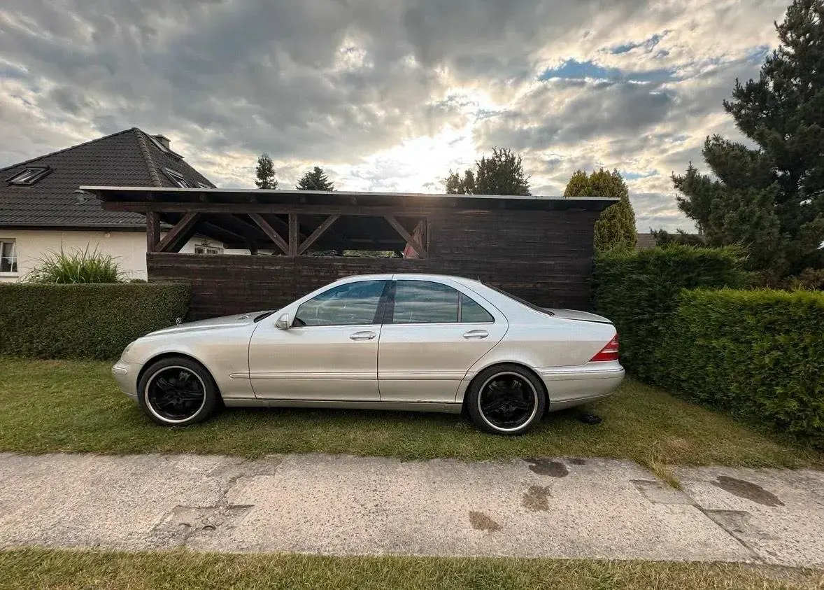 Gebraucht Mercedes S500 306 PS (225 kW) 2004 Silber Limousine