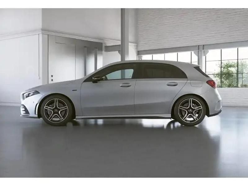 Gebraucht Mercedes A250 AMG 218 PS (160 kW) 2020 Weiss digitalweiß Limousine