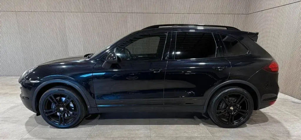 Używany Porsche Cayenne 245 KM (180 kW) 2012 Czarny SUV