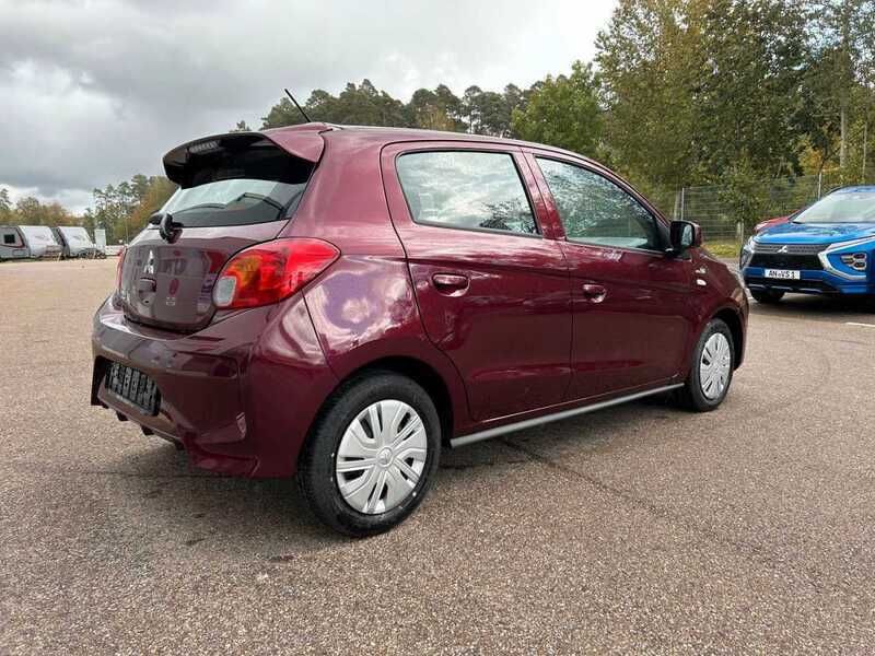 Neu Mitsubishi Space Star Select 71 PS (52 kW) 2025 Rot Limousine