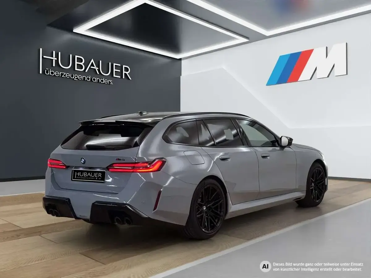 Neu BMW M5 Shadowline 727 PS (534 kW) 2026 Grau Kombi
