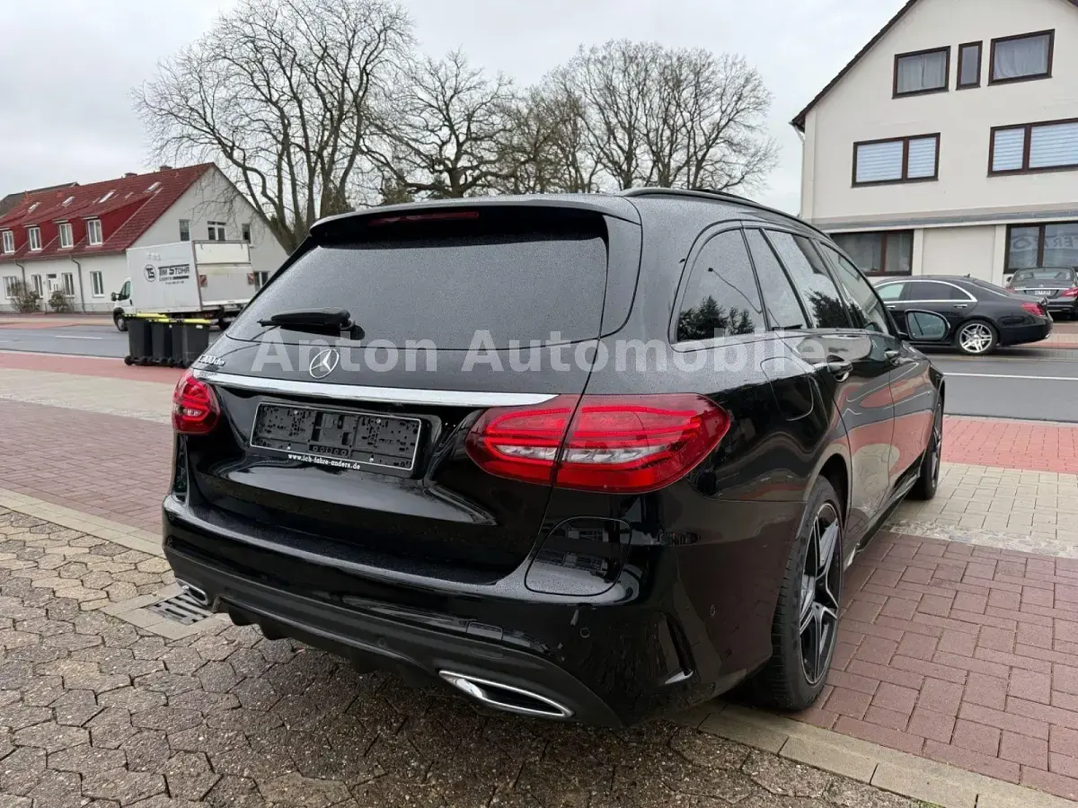 Gebraucht Mercedes C300e AMG 194 PS (142 kW) 2019 Schwarz Kombi