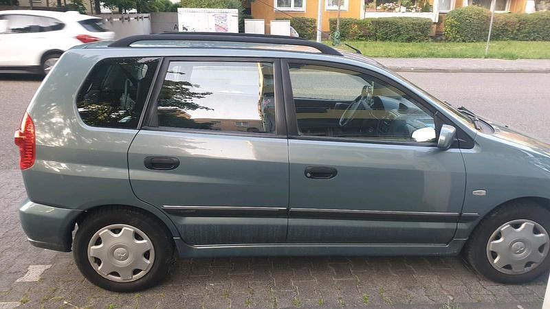Grün Gebraucht 2003 Mitsubishi Space Star Van / Kleinbus | 2.800 € - Bild 1/4