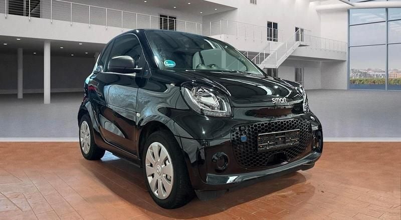 Schwarz Gebraucht 2021 Smart ForTwo Electric Drive Coupé | 7.499 € (Guter Preis) - Bild 1/4