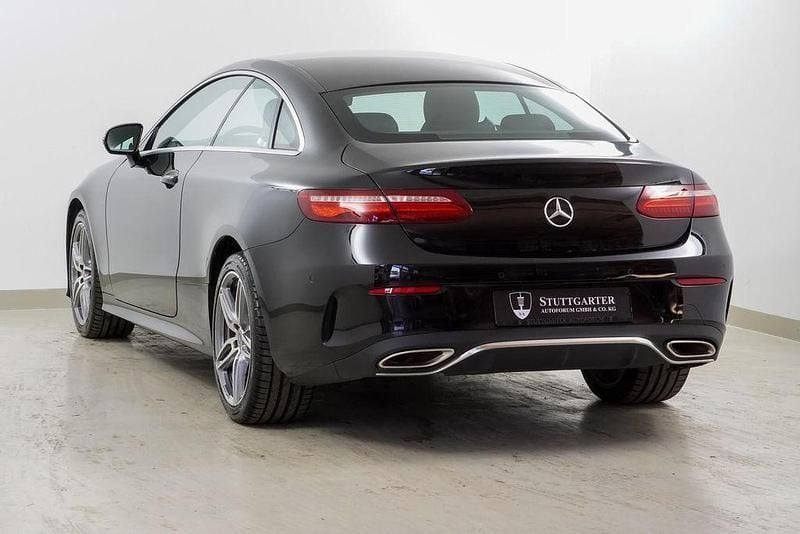 Gebraucht Mercedes E450 AMG line 367 PS (269 kW) 2018 Obsidianschwarz  lack Coupé