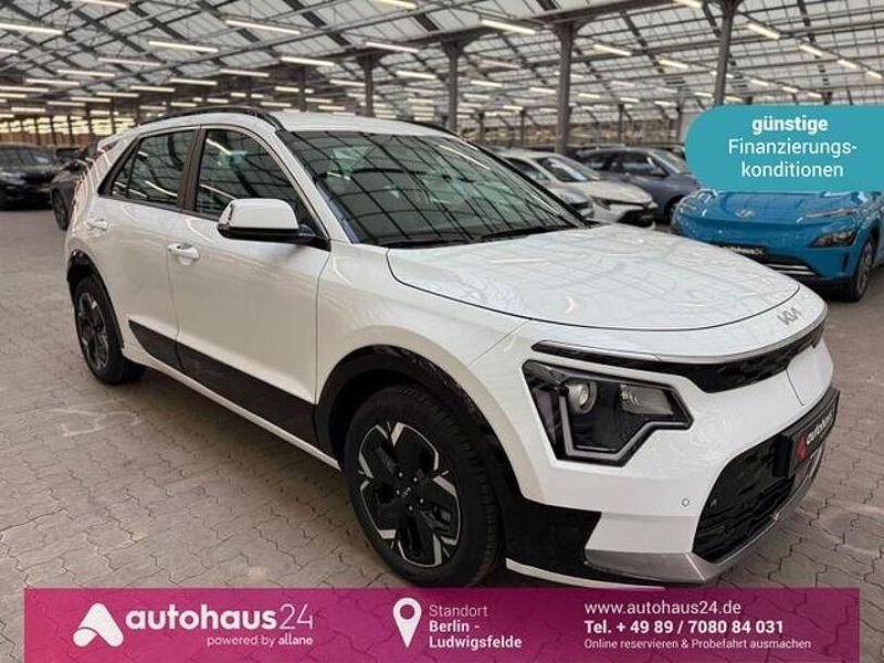 Weiß Gebraucht 2023 Kia e-Niro Vision SUV | 22.470 € (Superpreis) - Bild 1/4