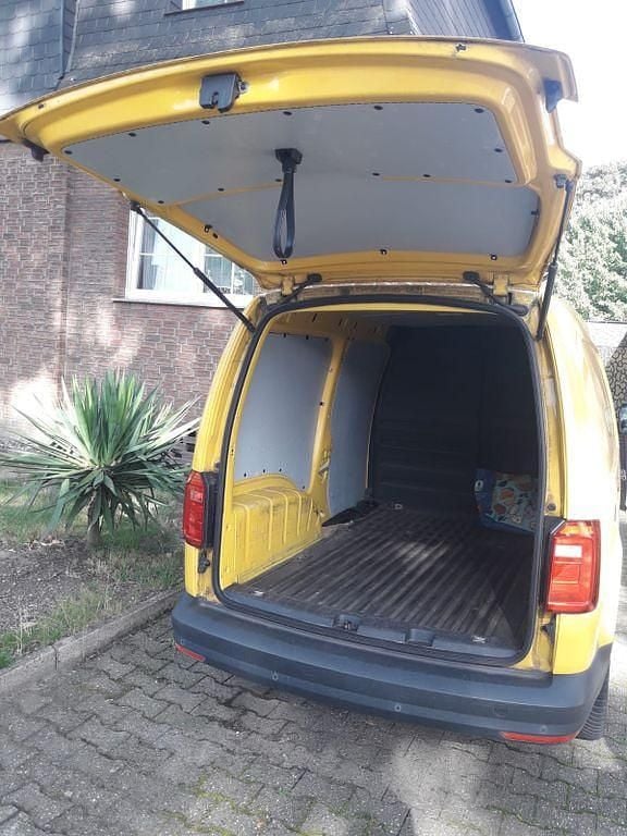 Gelb Gebraucht 2017 VW Caddy Maxi Van / Kleinbus | 12.550 € (Guter Preis) - Bild 1/4