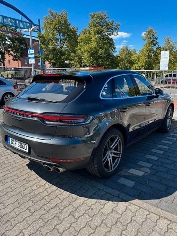 Grau Gebraucht 2019 Porsche Macan S SUV | 49.100 € (Fairer Preis) - Bild 1/4
