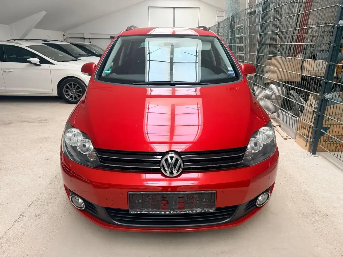 Gebraucht VW Golf VI Team 86 PS (63 kW) 2010 Rot Kleinwagen