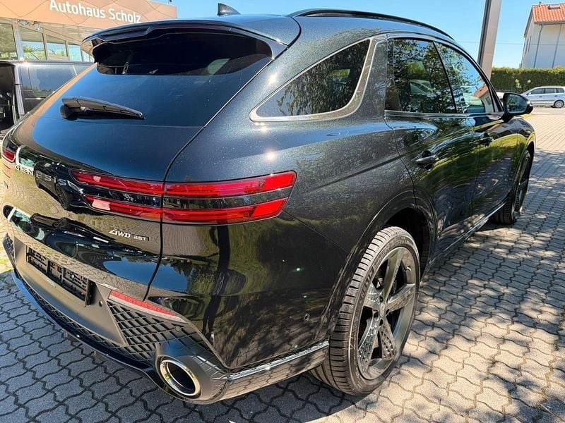 Second-hand Genesis GV70 Sport 305 CP (224 kW) 2024 Negru SUV