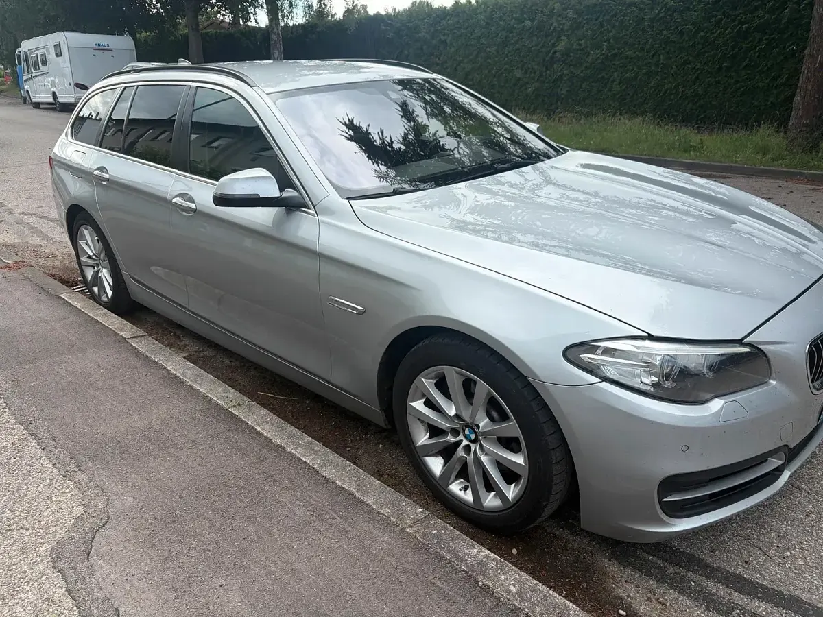 Gebraucht BMW 530 258 PS (189 kW) 2014 Silber Kombi
