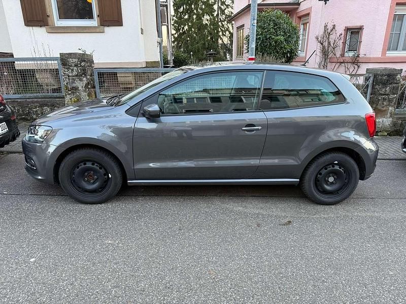 Gebraucht VW Polo Highline 110 PS (80 kW) 2015 Pepper grey metallic Kleinwagen