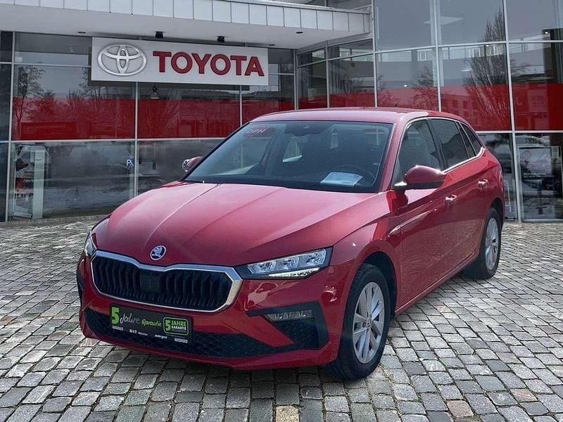 Gebraucht Skoda Scala Selection 116 PS (85 kW) 2024 Velvetrot metallic Kleinwagen