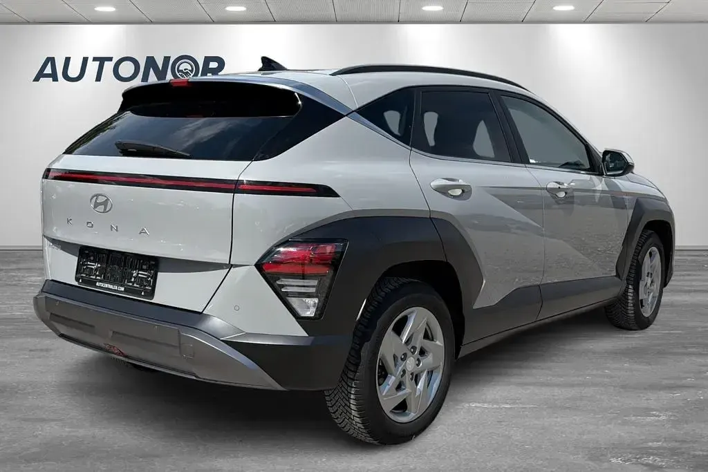 Gebraucht Hyundai Kona Advanced 139 PS (102 kW) 2023 Grau SUV