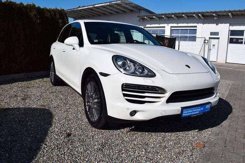 Gebraucht Porsche Cayenne 239 PS (175 kW) 2011 Weiß SUV