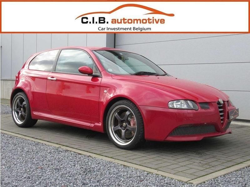Rot Gebraucht 2004 Alfa Romeo 147 GTA Kleinwagen | 8.458 € - Bild 1/4