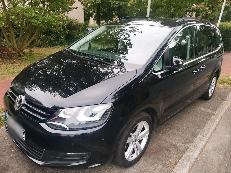 Schwarz Gebraucht 2012 VW Sharan Match Van / Kleinbus | 9.800 € (Fairer Preis) - Bild 1/4