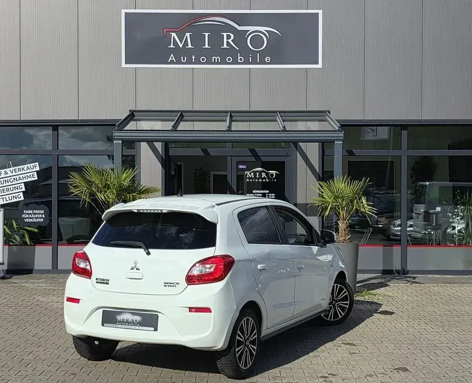 Gebraucht Mitsubishi Space Star Edition 80 PS (58 kW) 2018 Weiß Kleinwagen