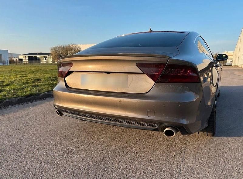 Gebraucht Audi A7 Sportback Ambiente 245 PS (180 kW) 2012 Grau Kleinwagen