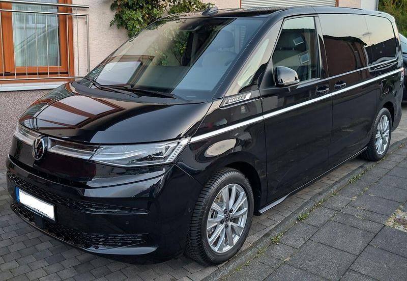 Schwarz Gebraucht 2024 VW T7 Style Van | 69.850 € - Bild 1/4