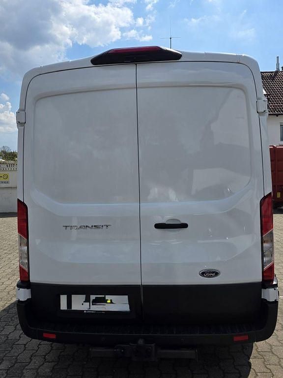 Second-hand Ford Transit 131 CP (96 kW) 2019 Alb Monovolum