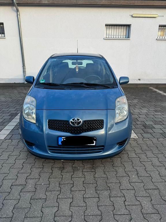 Blau Gebraucht 2006 Toyota Yaris Executive Limousine | 3.000 € (Fairer Preis) - Bild 1/4