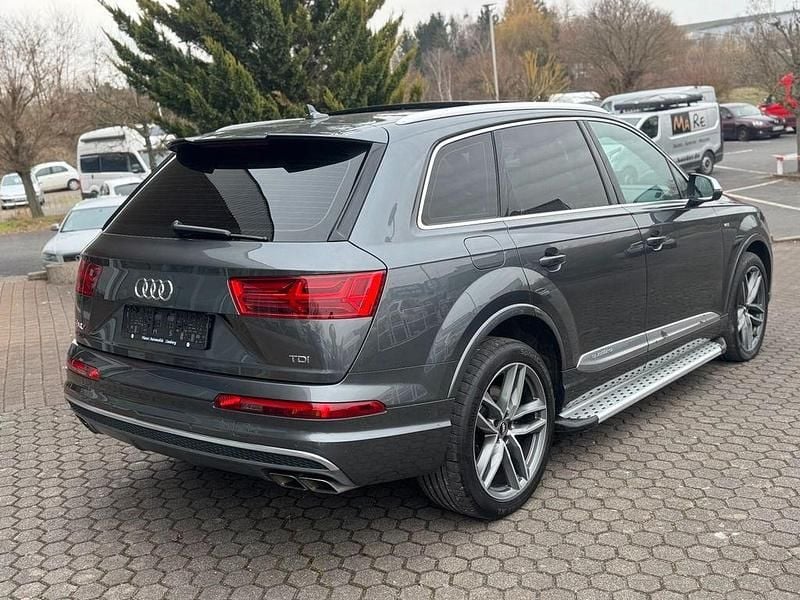 Gebraucht Audi SQ7 Sport 435 PS (319 kW) 2017 Grau SUV