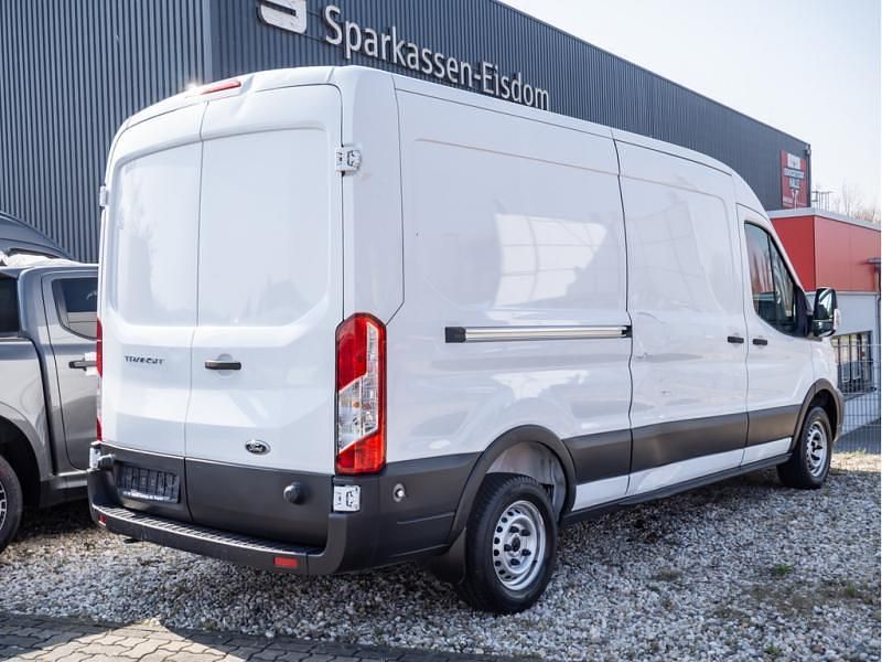 Gebraucht Ford Transit Trend 105 PS (77 kW) 2022 Weiss / frostweiß Van