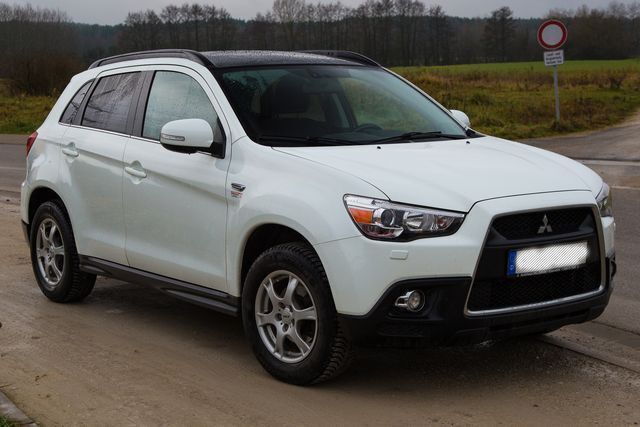Gebraucht Mitsubishi ASX Intense 204 PS (150 kW) 2010 Weiß SUV
