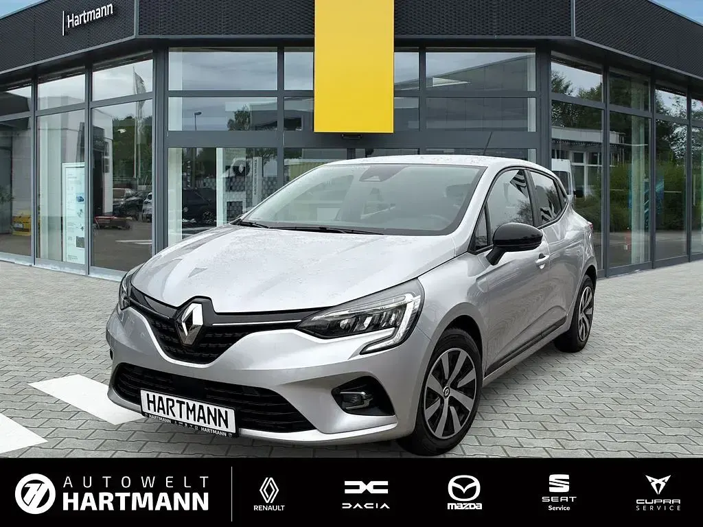 Używany Renault Clio V Equilibre 67 KM (49 kW) 2023 Sedan/Limuzyna