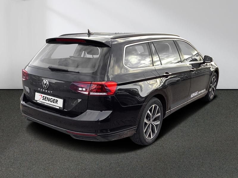 Gebraucht VW Passat Business 150 PS (110 kW) 2024 Kombi