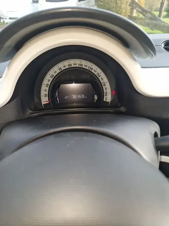 Używany Renault Twingo Intens 90 KM (66 kW) 2018 Czarny Hatchback