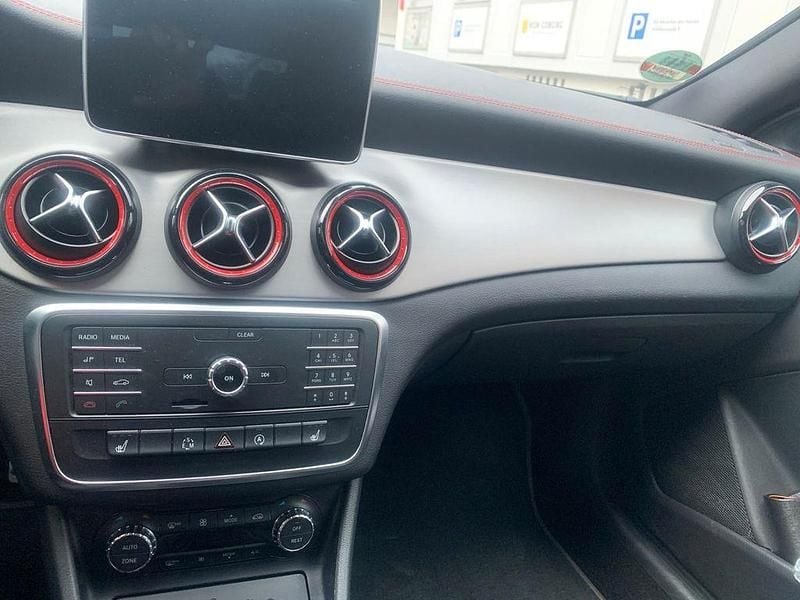 Gebraucht Mercedes CLA250 211 PS (155 kW) 2015 Grau Limousine