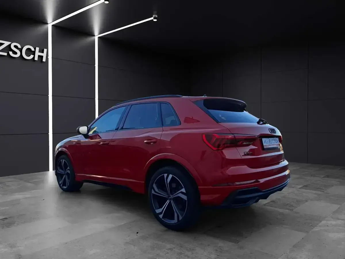 Gebraucht Audi Q3 S-Line 245 PS (180 kW) 2024 Progressivrot metallic SUV