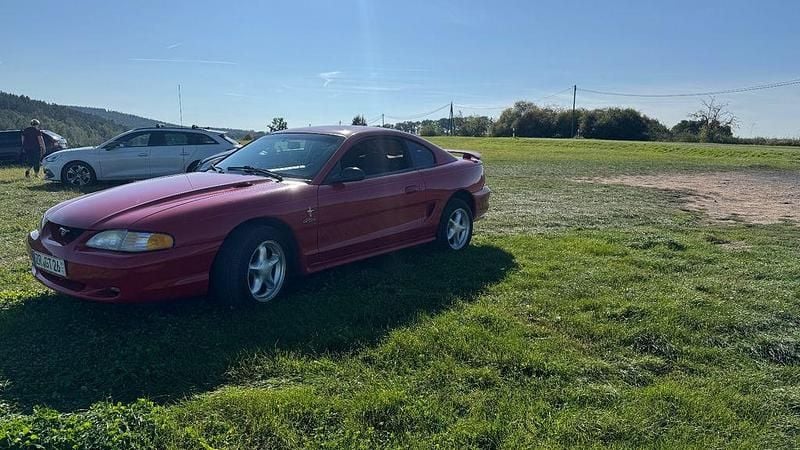 Gebraucht Ford Mustang 215 PS (158 kW) 1997 Rot Coupé