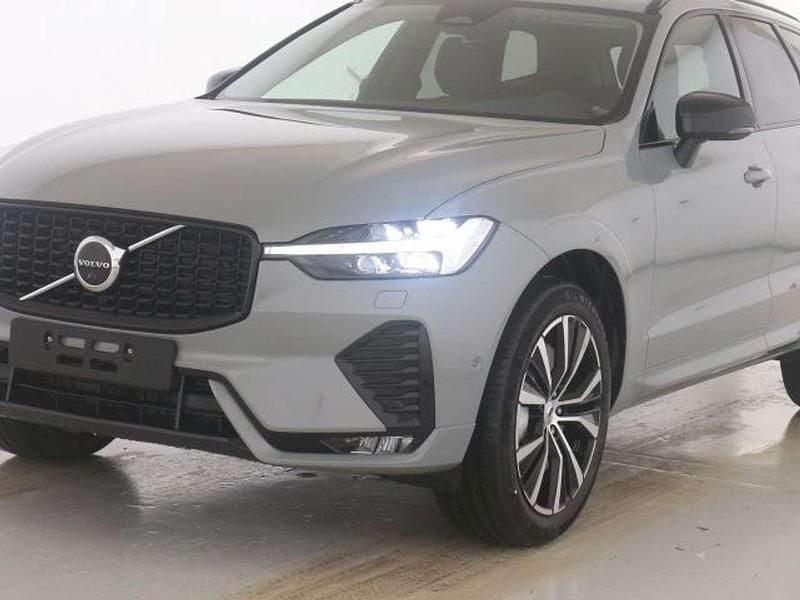 Gebraucht Volvo XC60 Plus 197 PS (144 kW) 2024 Vapour grey SUV