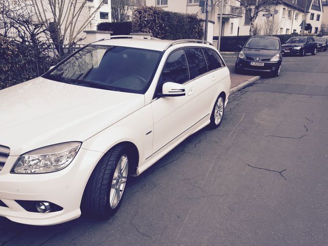 Gebraucht Mercedes C320 272 PS (200 kW) 2008 Weiß Kombi